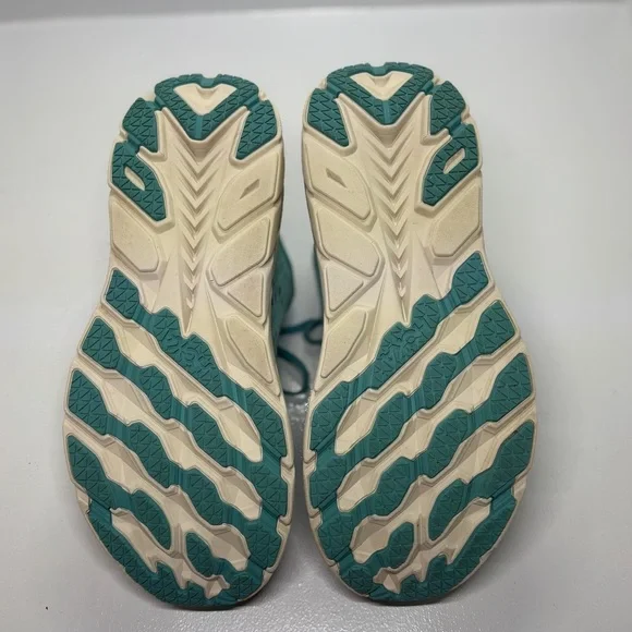Hoka Clifton 8 women’s size 10.5 - Picture 9 of 9